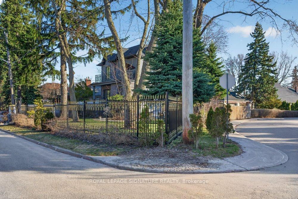 Photo 46 of 32 Cliffcrest Drive, Scarborough, Cliffcrest — HOMEH