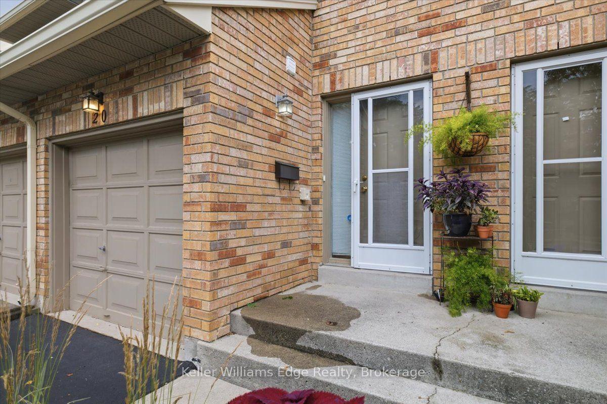 Photo 4 of Unit 20, 2025 Cleaver Avenue, Burlington, Headon — HOMEH
