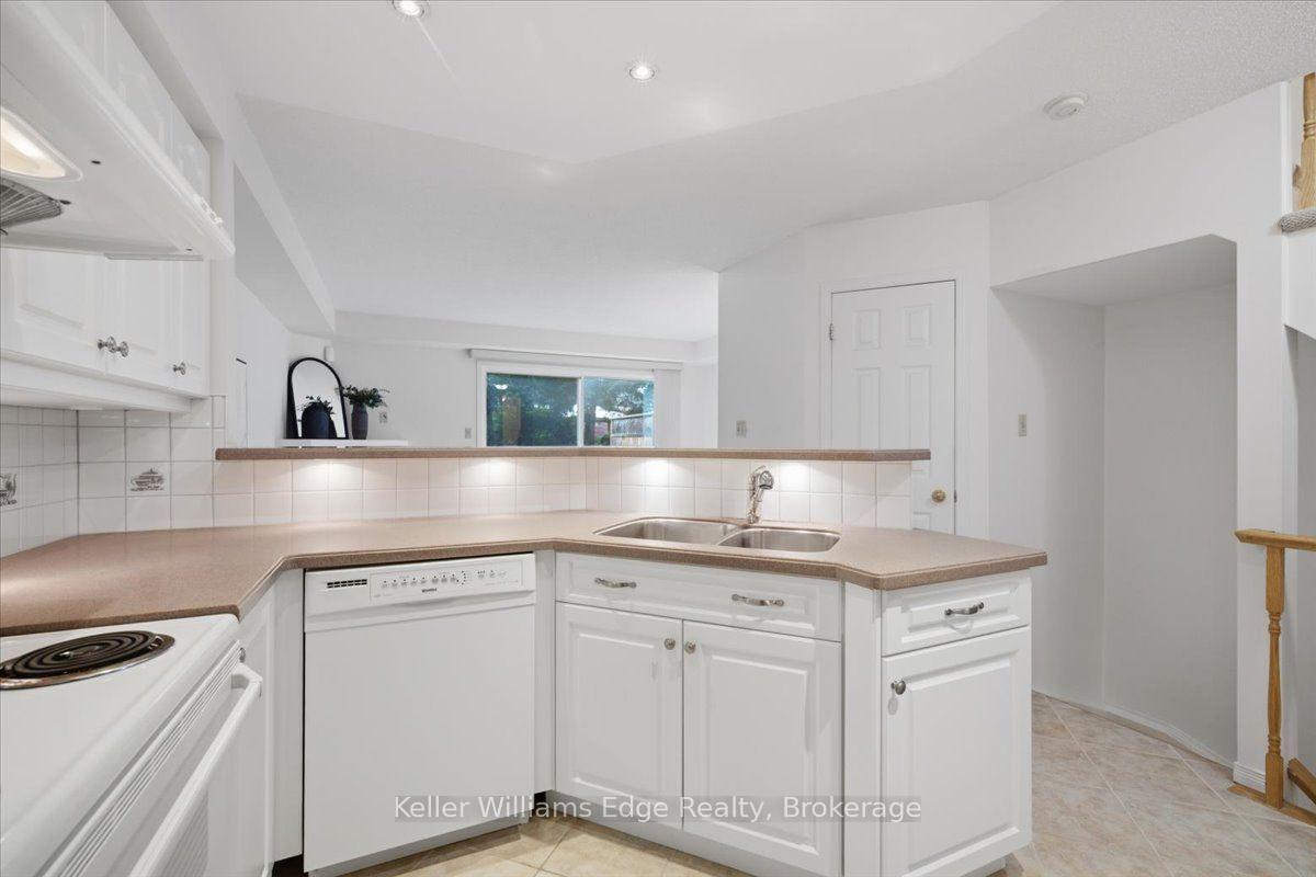 Photo 22 of Unit 20, 2025 Cleaver Avenue, Burlington, Headon — HOMEH