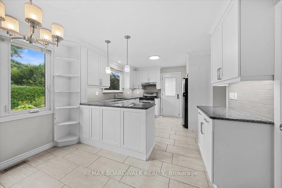 Photo 12 of 84 Westpark Drive, Ottawa, Blackburn Hamlet — HOMEH