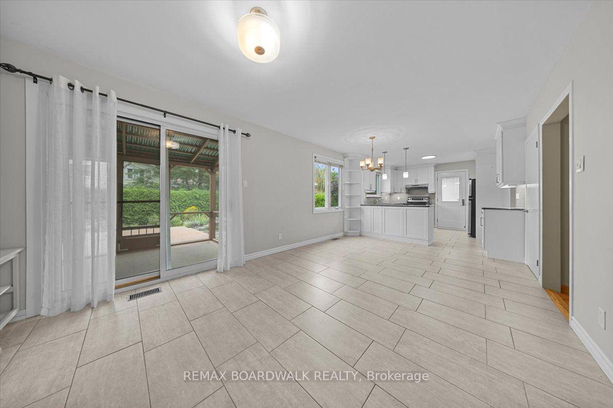 Photo 16 of 84 Westpark Drive, Ottawa, Blackburn Hamlet — HOMEH