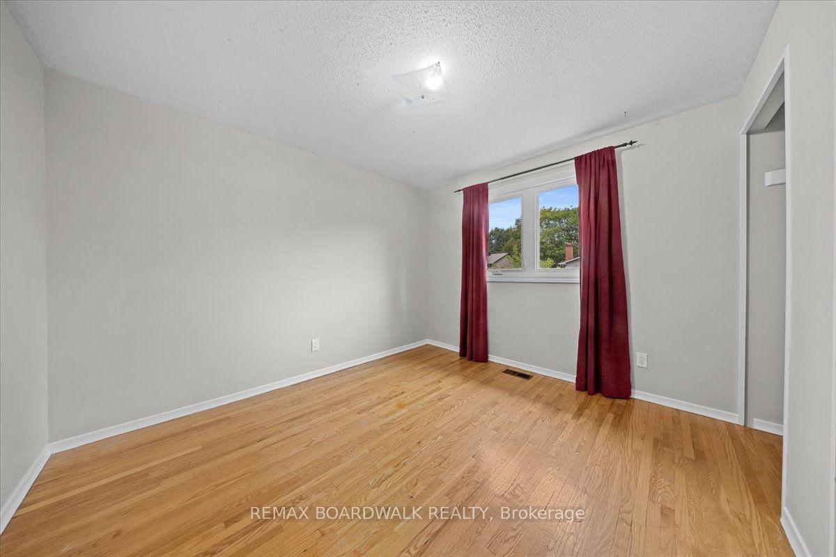 Photo 22 of 84 Westpark Drive, Ottawa, Blackburn Hamlet — HOMEH