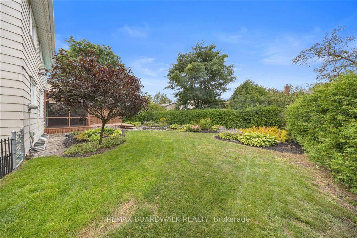 Photo 35 of 84 Westpark Drive, Ottawa, Blackburn Hamlet — HOMEH