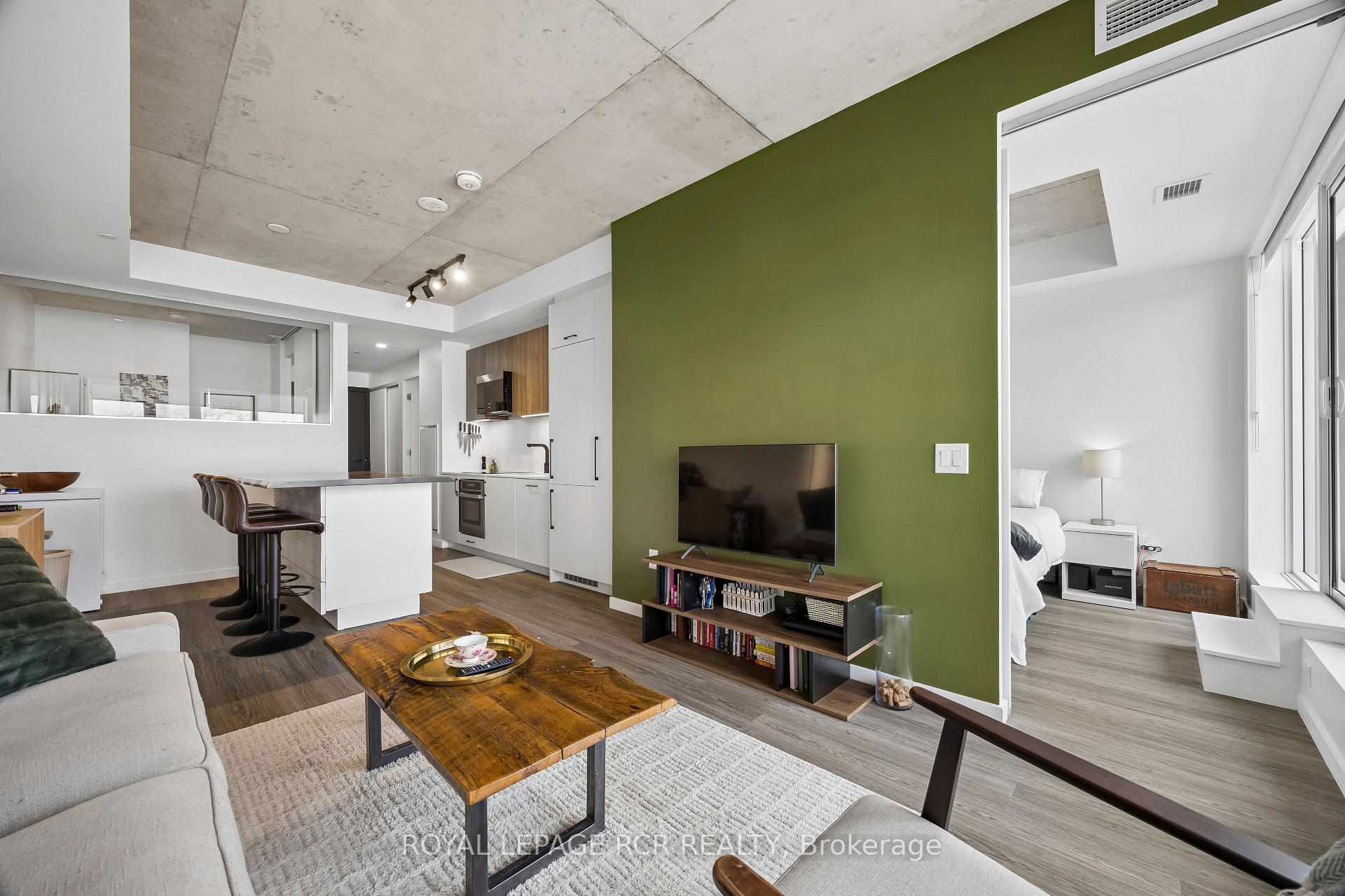 Photo 5 of Unit 321, 689 The Queensway, Etobicoke, Stonegate-Queensway — HOMEH