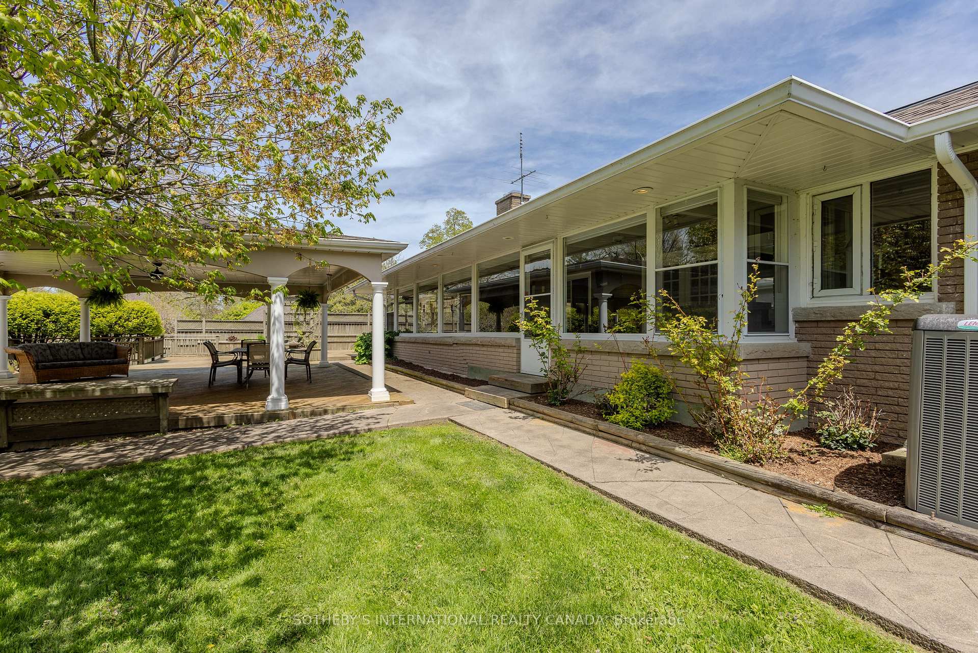 Photo 42 of 9317 Niagara River Parkway, Niagara Falls, Lyons Creek — HOMEH