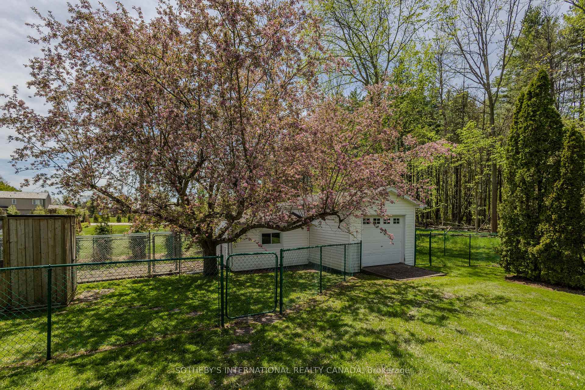 Photo 45 of 9317 Niagara River Parkway, Niagara Falls, Lyons Creek — HOMEH