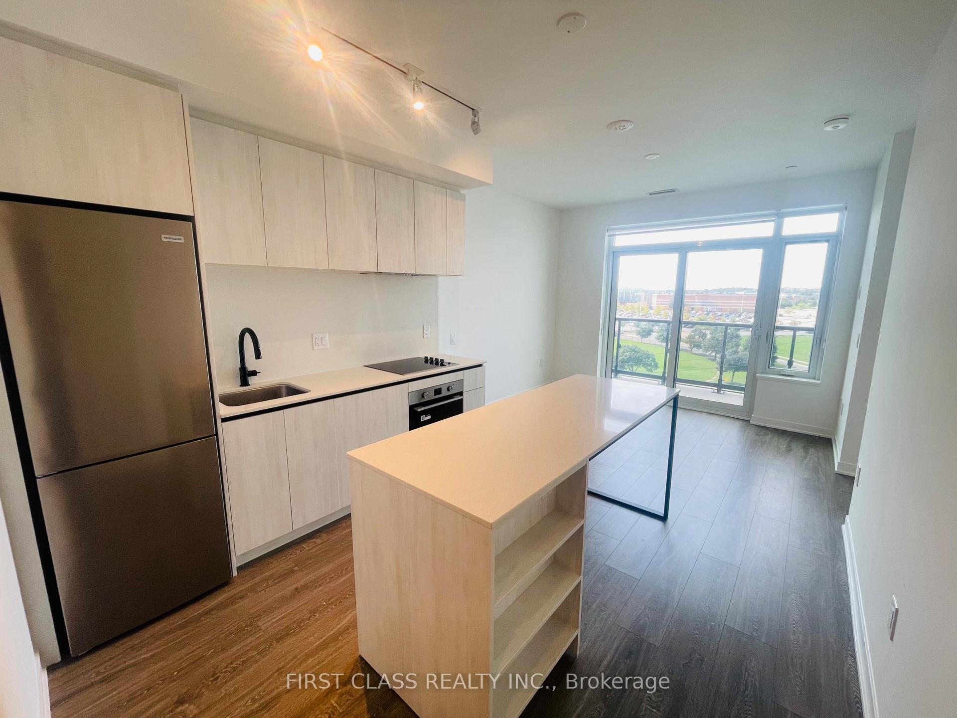 Front of Unit 709, 2495 Eglinton Avenue W
