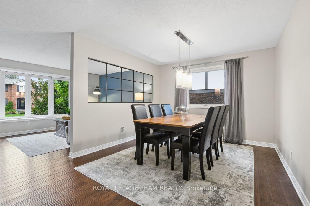 Photo 21 of 31 Elke Drive, Ottawa, Barrhaven - Knollsbrook — HOMEH