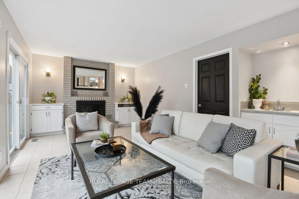 Photo 28 of 31 Elke Drive, Ottawa, Barrhaven - Knollsbrook — HOMEH