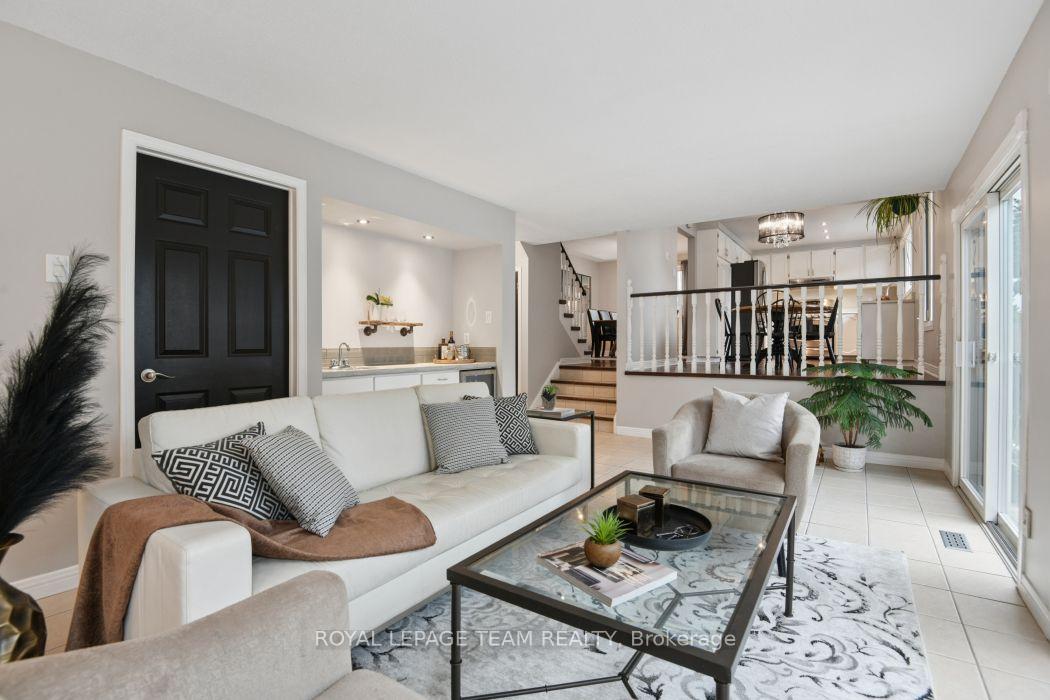 Photo 29 of 31 Elke Drive, Ottawa, Barrhaven - Knollsbrook — HOMEH