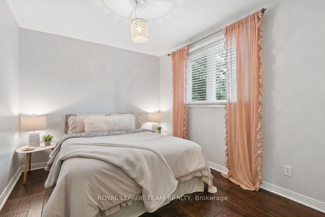 Photo 37 of 31 Elke Drive, Ottawa, Barrhaven - Knollsbrook — HOMEH