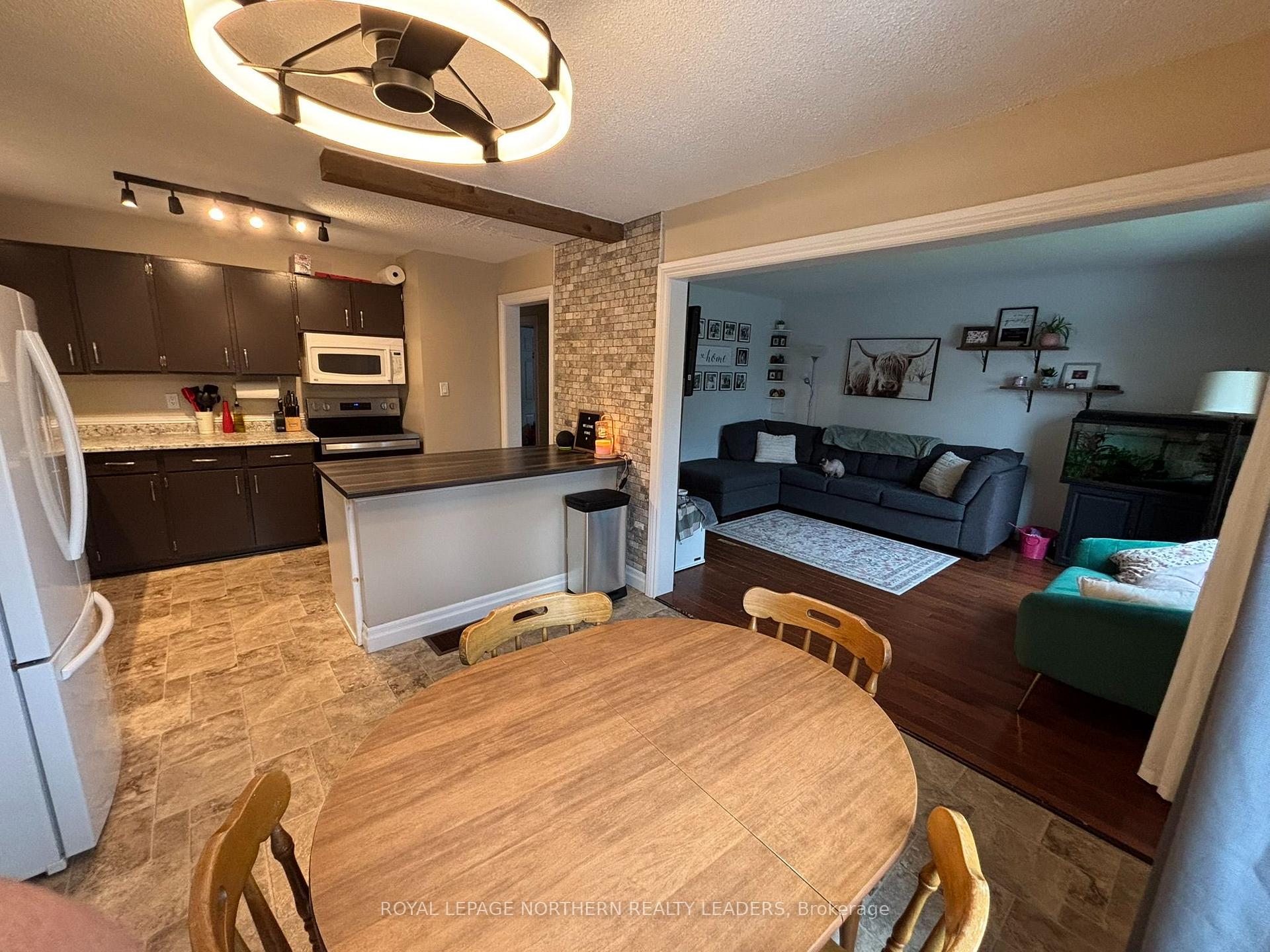 Photo 10 of 1151 Gatineau Boulevard, Timmins, MTJ - Main Area — HOMEH