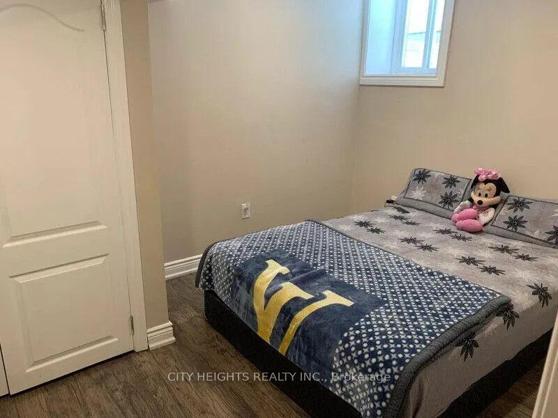 Photo 4 of Unit Basement, 269 Elbern Markell Drive, Brampton, Credit Valley — HOMEH