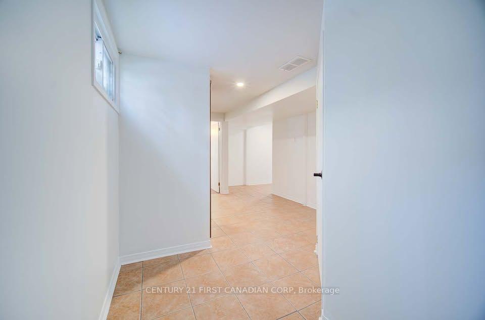 Photo 6 of Unit 3, 581 Talbot Street, London, East F — HOMEH