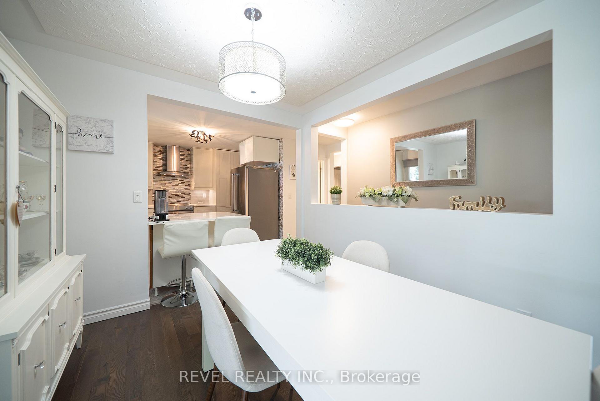 Photo 7 of 70 Berkley Crescent, Norfolk, Simcoe — HOMEH