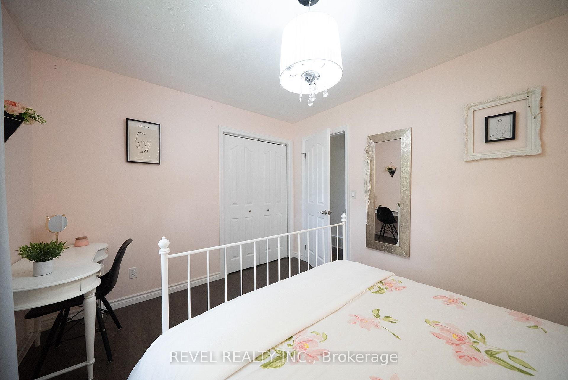 Photo 18 of 70 Berkley Crescent, Norfolk, Simcoe — HOMEH