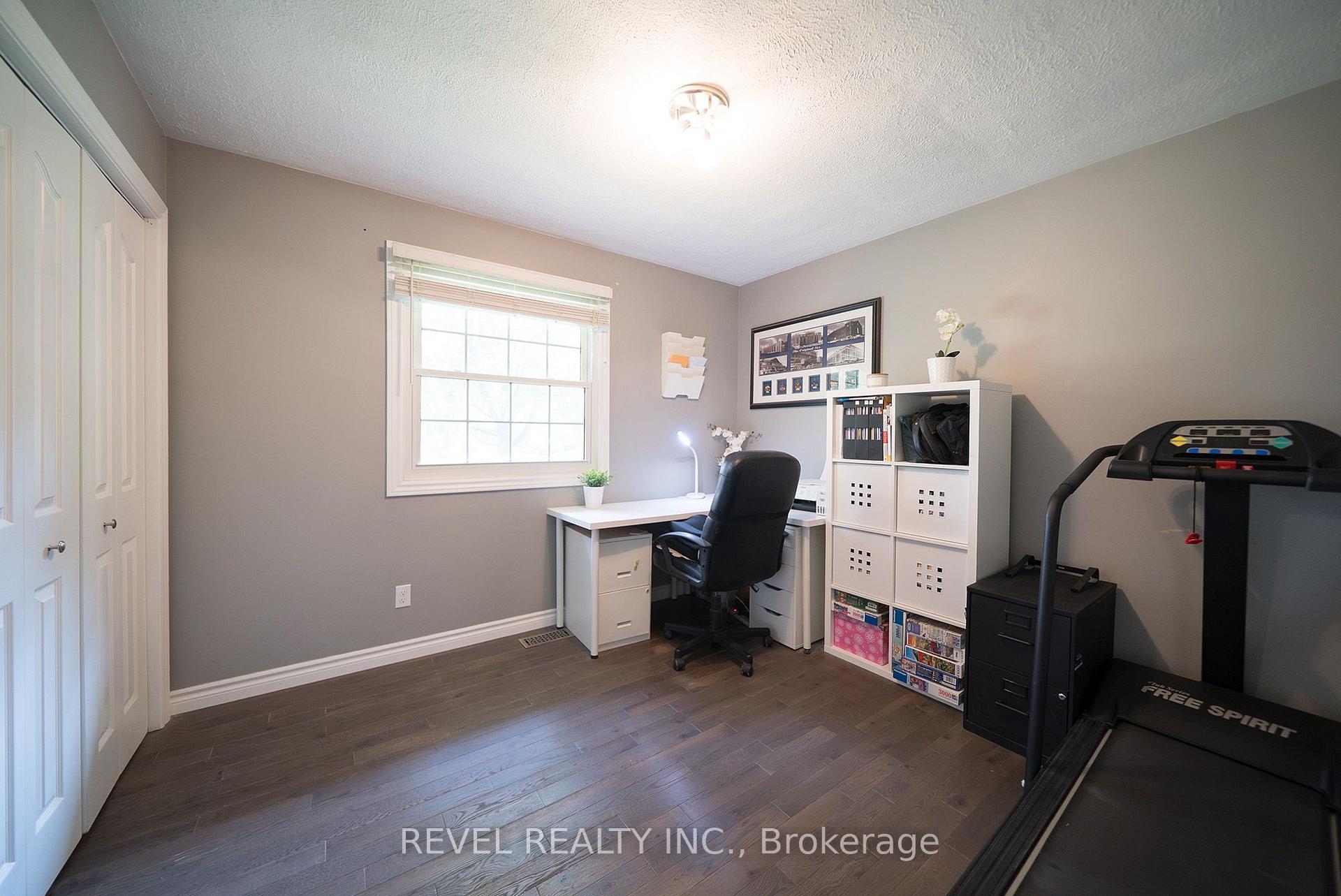 Photo 19 of 70 Berkley Crescent, Norfolk, Simcoe — HOMEH
