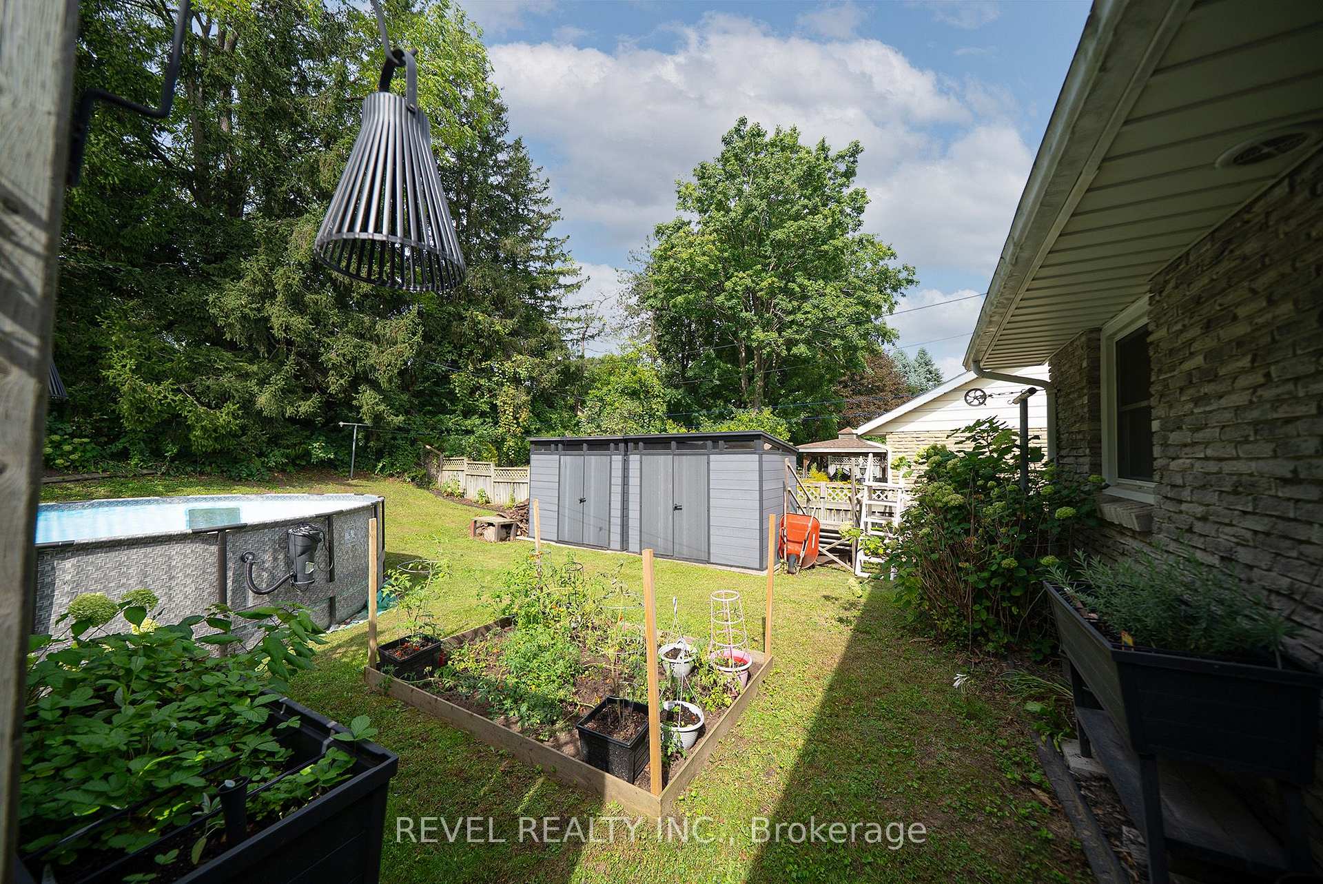 Photo 35 of 70 Berkley Crescent, Norfolk, Simcoe — HOMEH