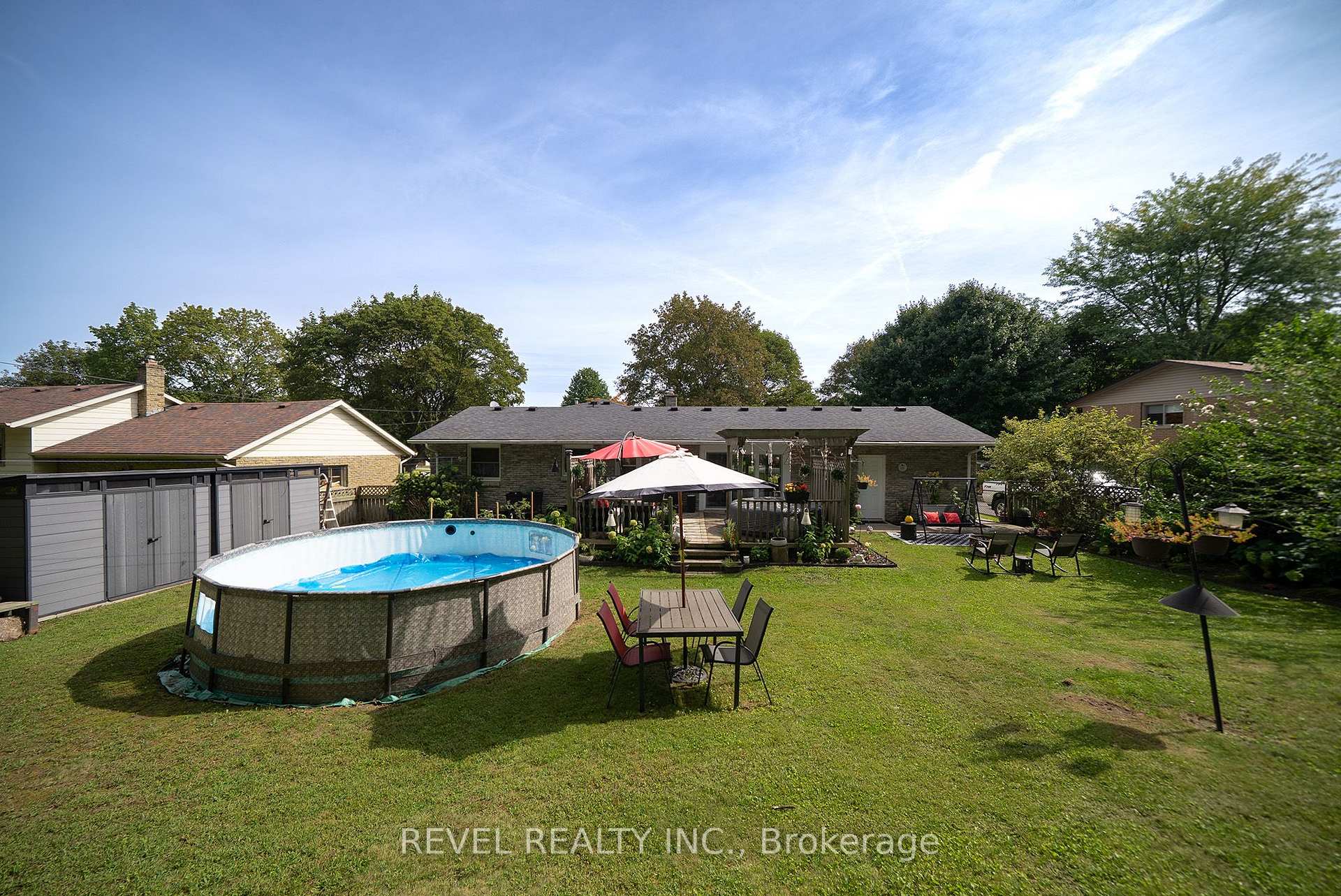 Photo 36 of 70 Berkley Crescent, Norfolk, Simcoe — HOMEH