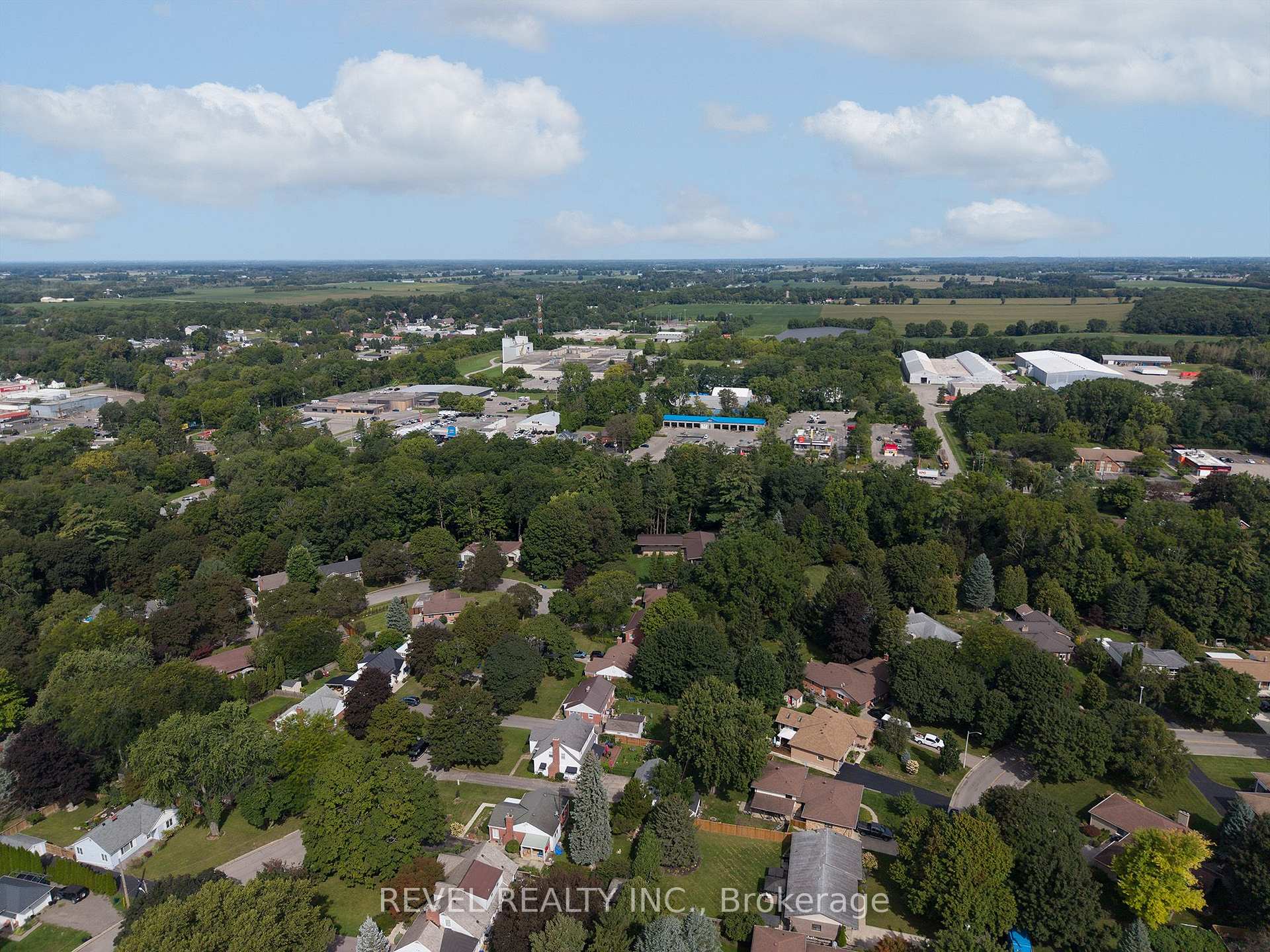 Photo 42 of 70 Berkley Crescent, Norfolk, Simcoe — HOMEH