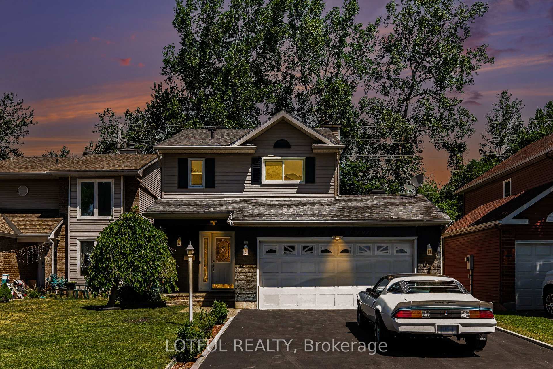 Photo of 52 Fair Oaks Crescent