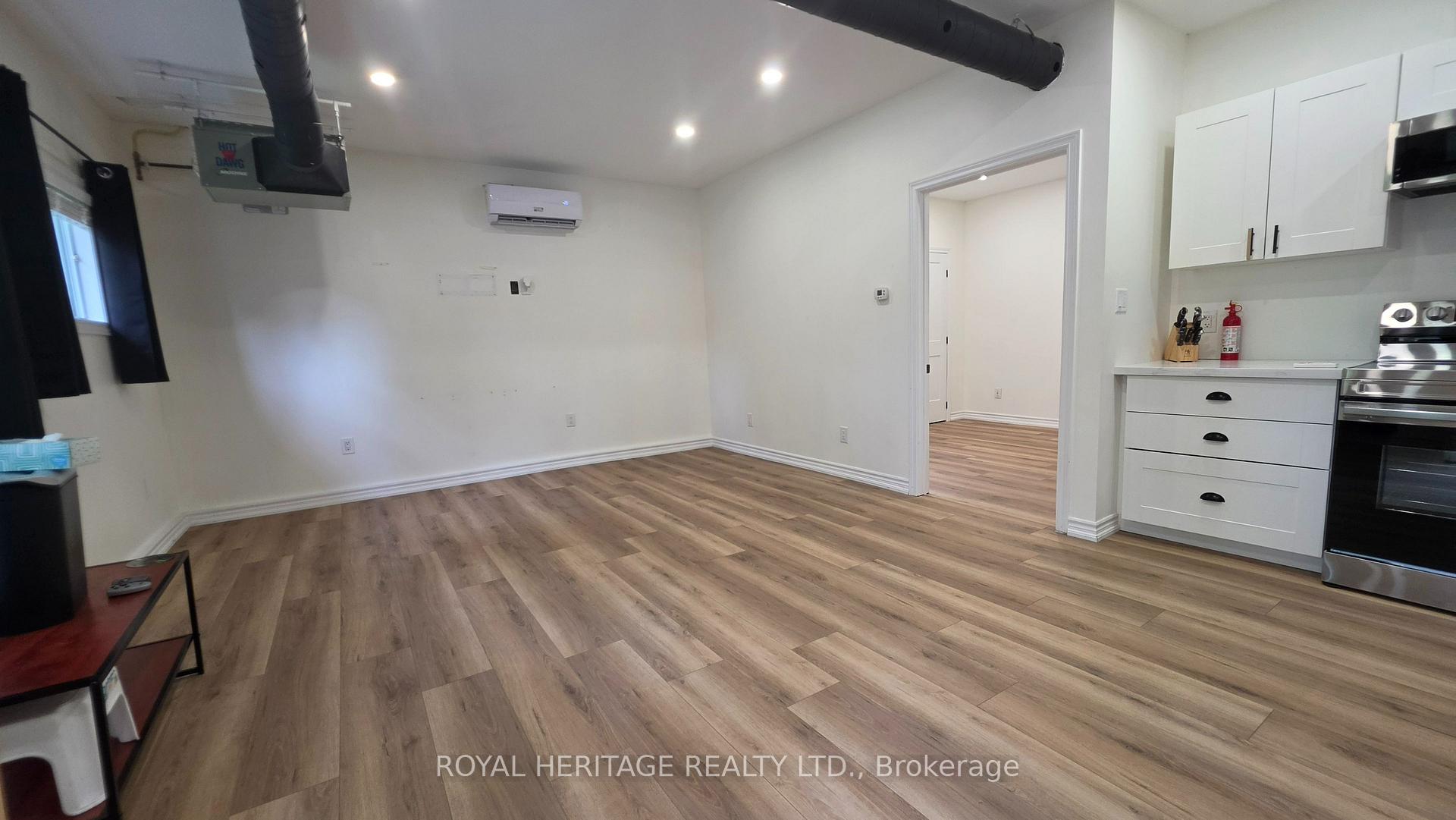 Photo 4 of Unit 2, 9 Metropolitan Crescent, Georgina, Keswick North — HOMEH
