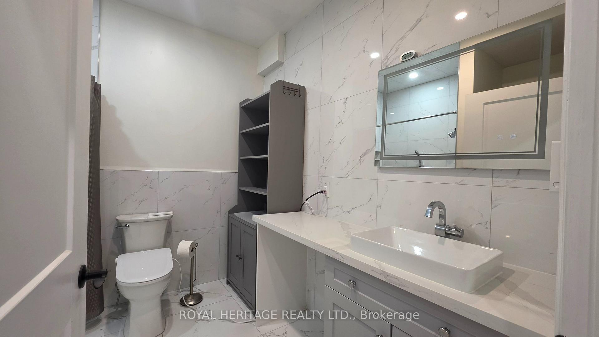 Photo 11 of Unit 2, 9 Metropolitan Crescent, Georgina, Keswick North — HOMEH