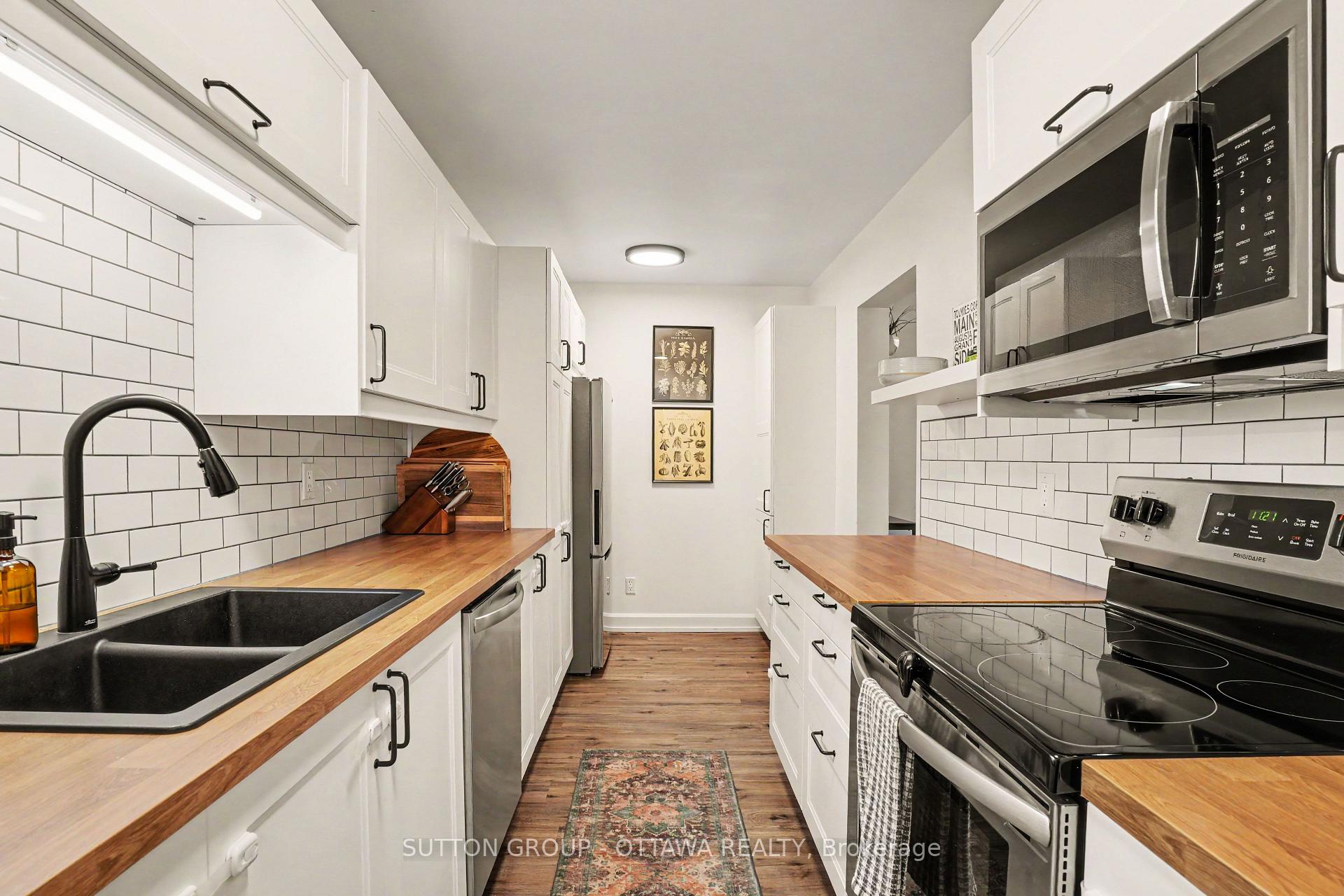 Photo 5 of 1624 Cheevers Crescent, Ottawa, Fallingbrook/Pineridge — HOMEH