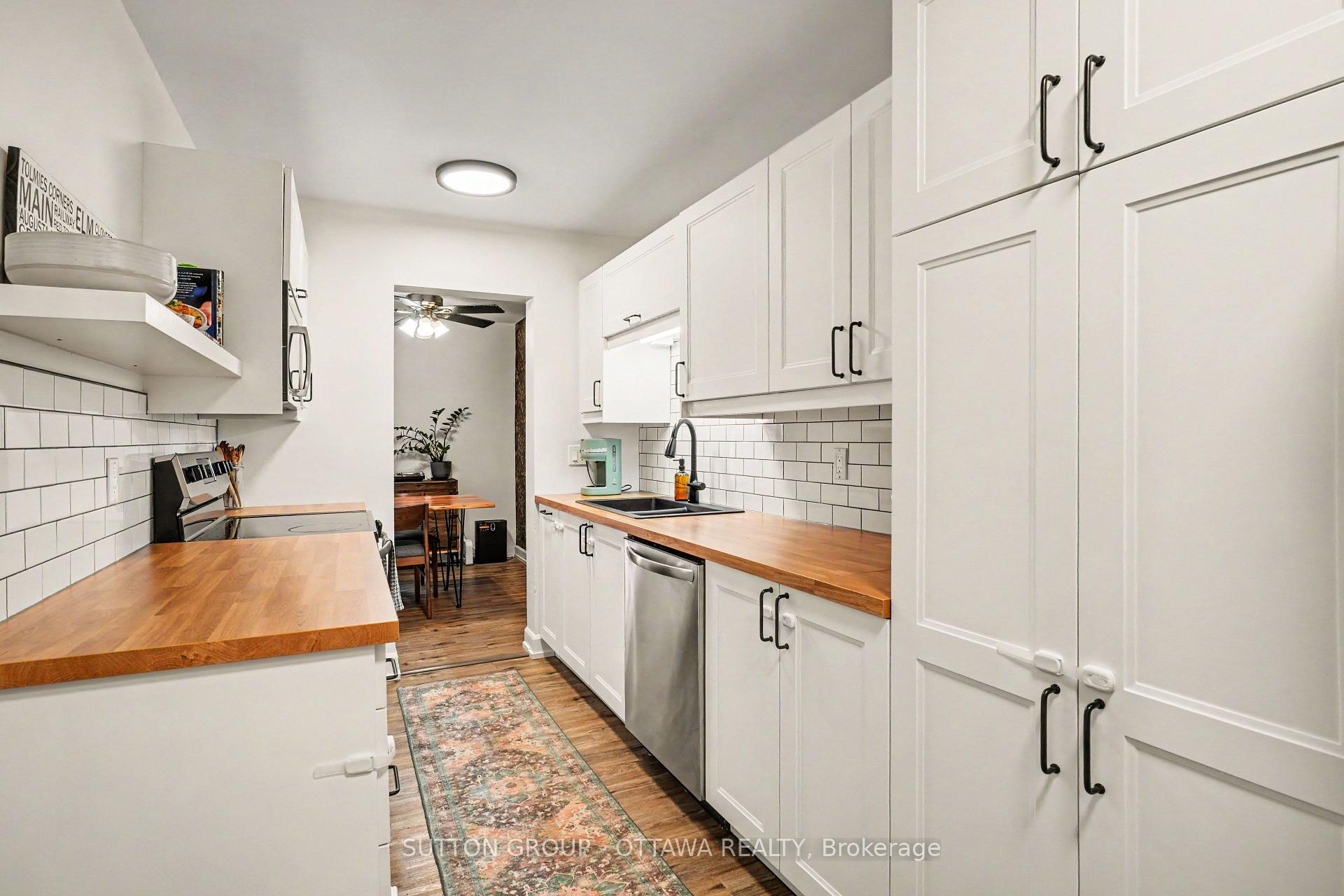 Photo 8 of 1624 Cheevers Crescent, Ottawa, Fallingbrook/Pineridge — HOMEH