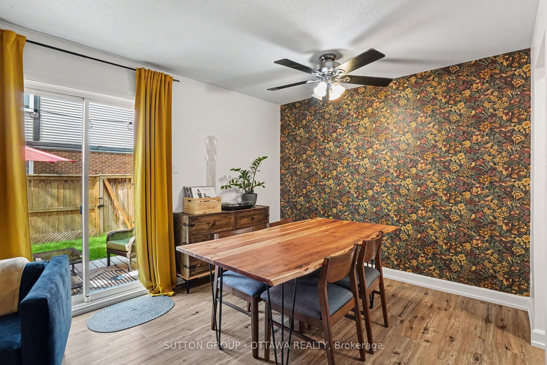 Photo 9 of 1624 Cheevers Crescent, Ottawa, Fallingbrook/Pineridge — HOMEH