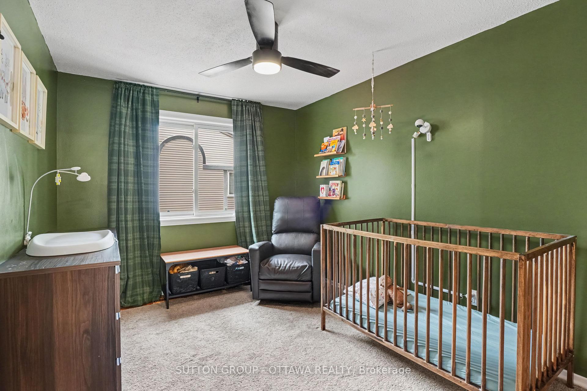 Photo 21 of 1624 Cheevers Crescent, Ottawa, Fallingbrook/Pineridge — HOMEH