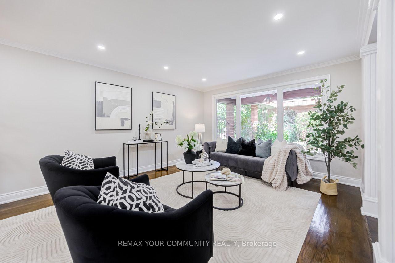 Photo 7 of 31 Clovercrest Road, North York, Don Valley Village — HOMEH