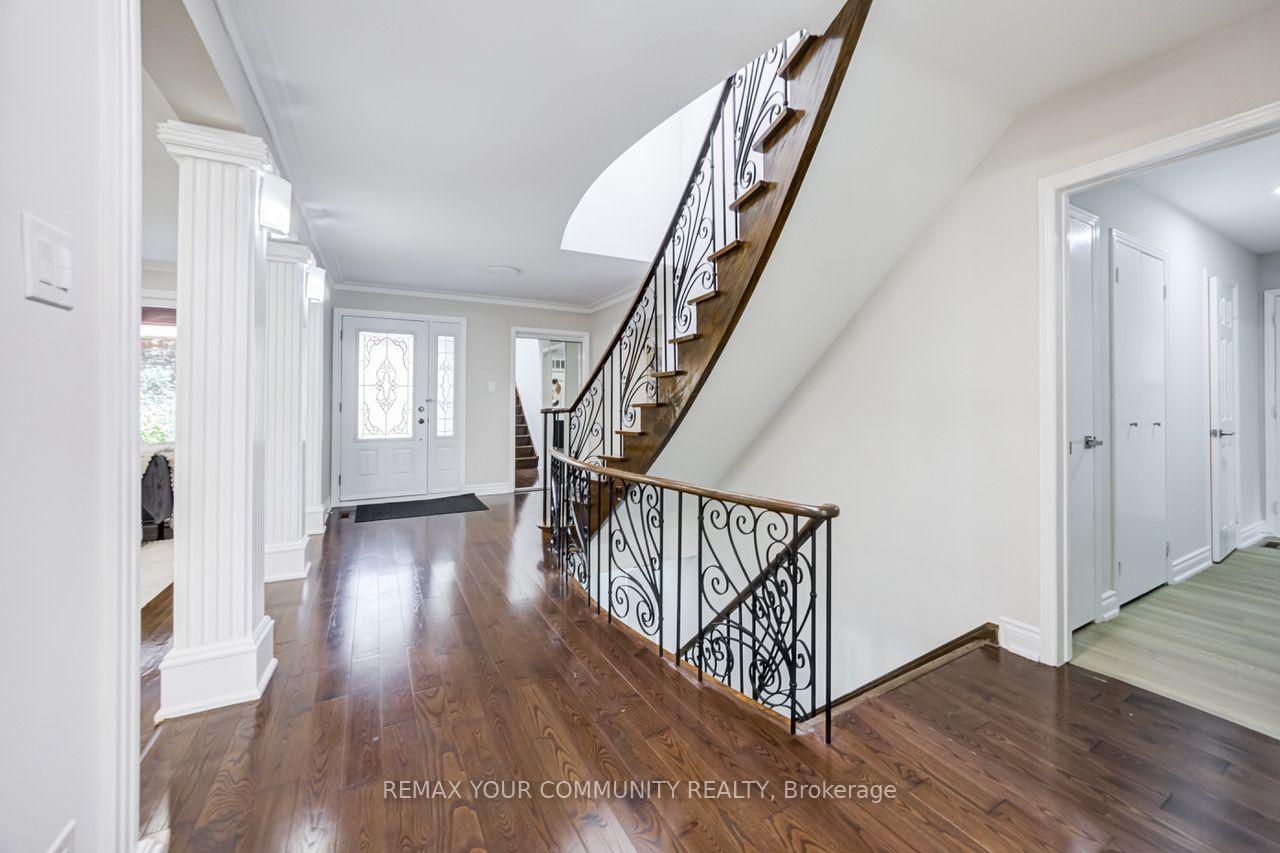 Photo 6 of 31 Clovercrest Road, North York, Don Valley Village — HOMEH