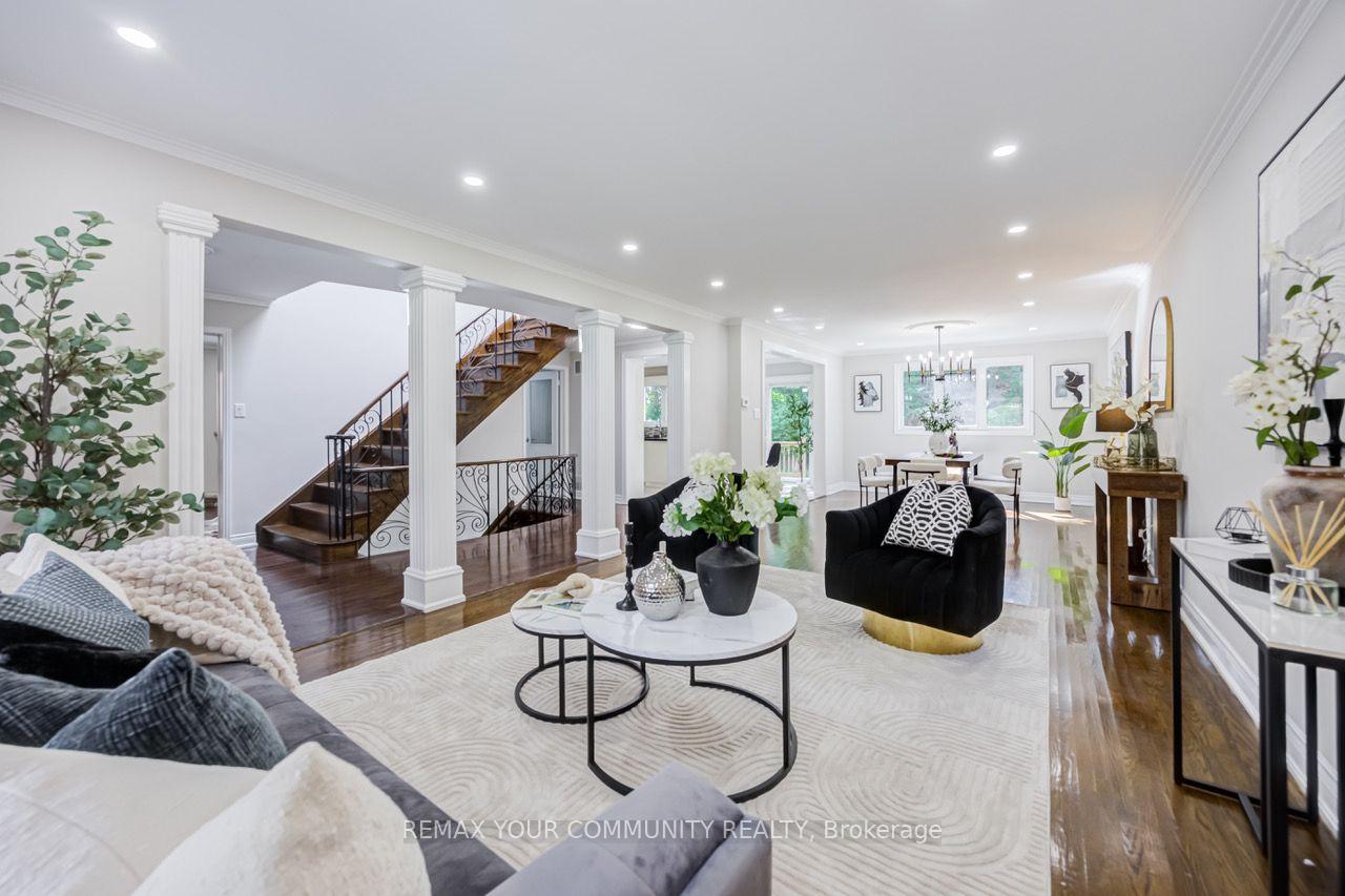 Photo 9 of 31 Clovercrest Road, North York, Don Valley Village — HOMEH