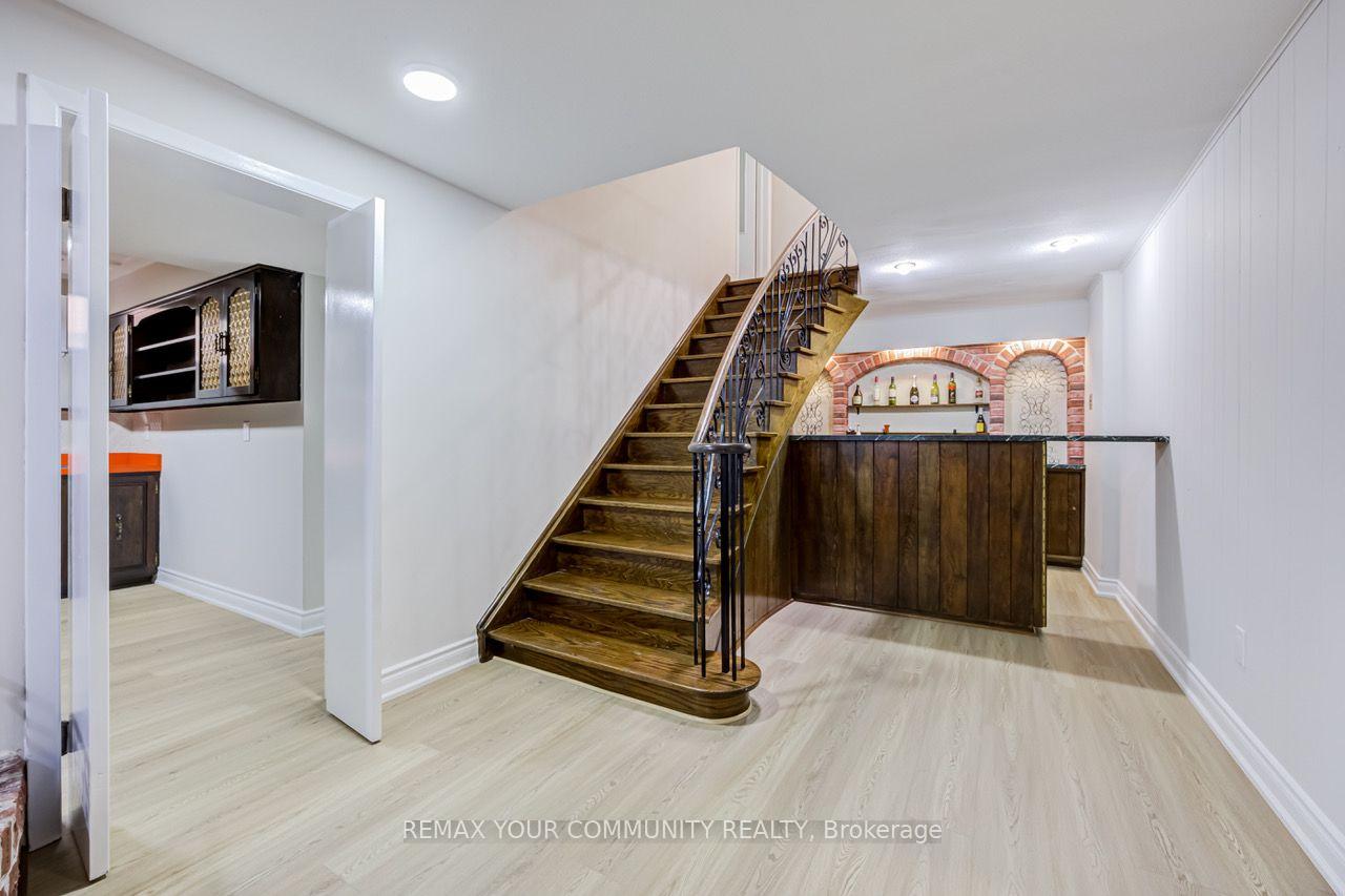 Photo 38 of 31 Clovercrest Road, North York, Don Valley Village — HOMEH