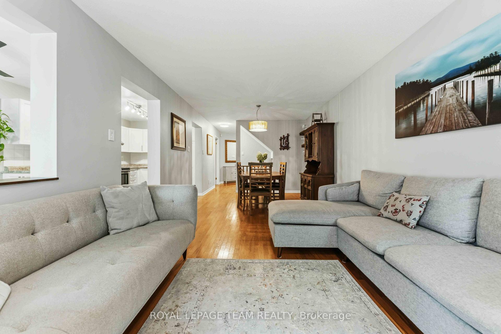 Photo 10 of 76 Hunter's Glen Crescent, Ottawa, Hunt Club Park/Greenboro — HOMEH