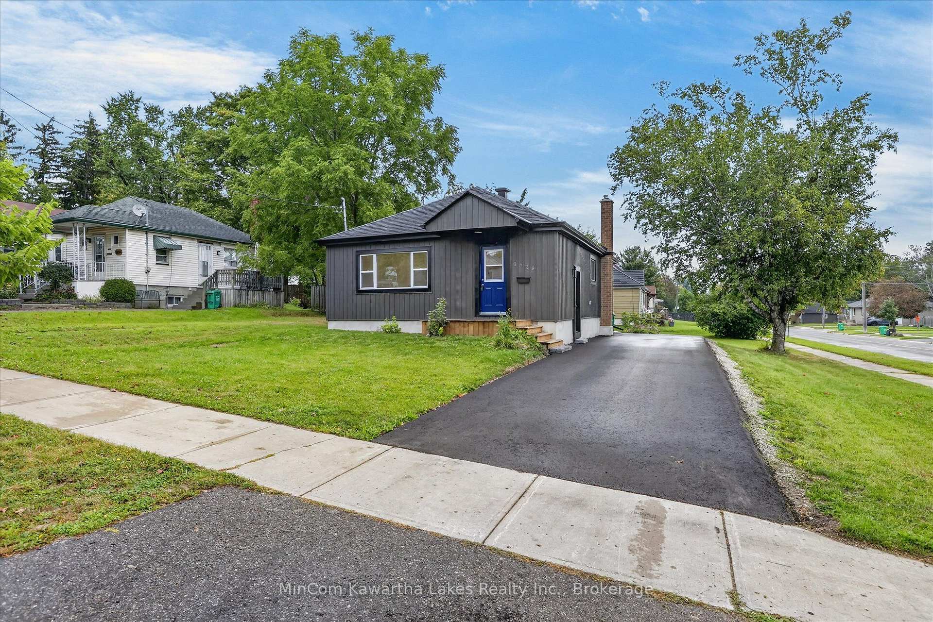 Photo 4 of 1028 Western Avenue, Peterborough, Otonabee Ward 1 — HOMEH