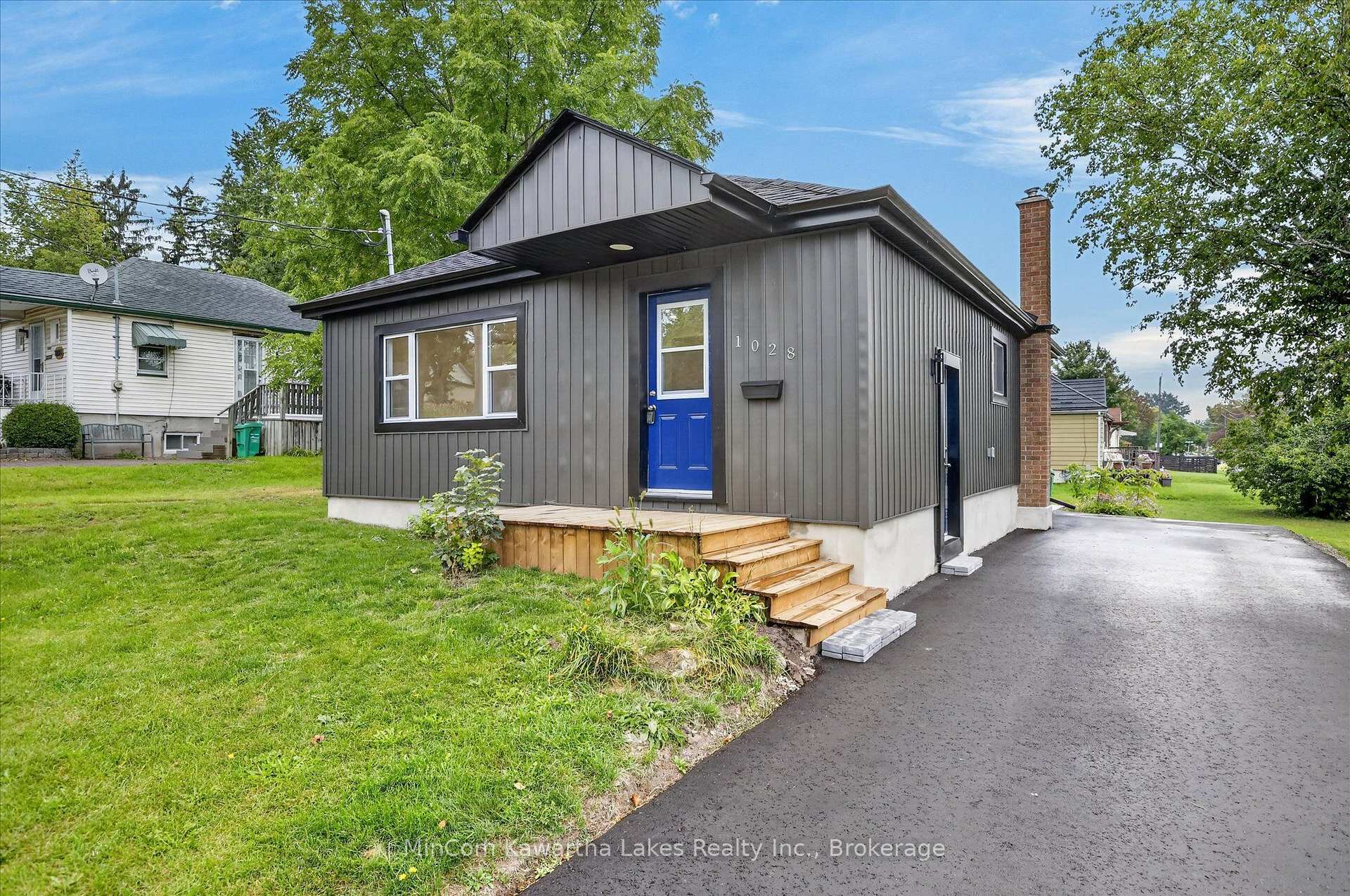 Photo 5 of 1028 Western Avenue, Peterborough, Otonabee Ward 1 — HOMEH