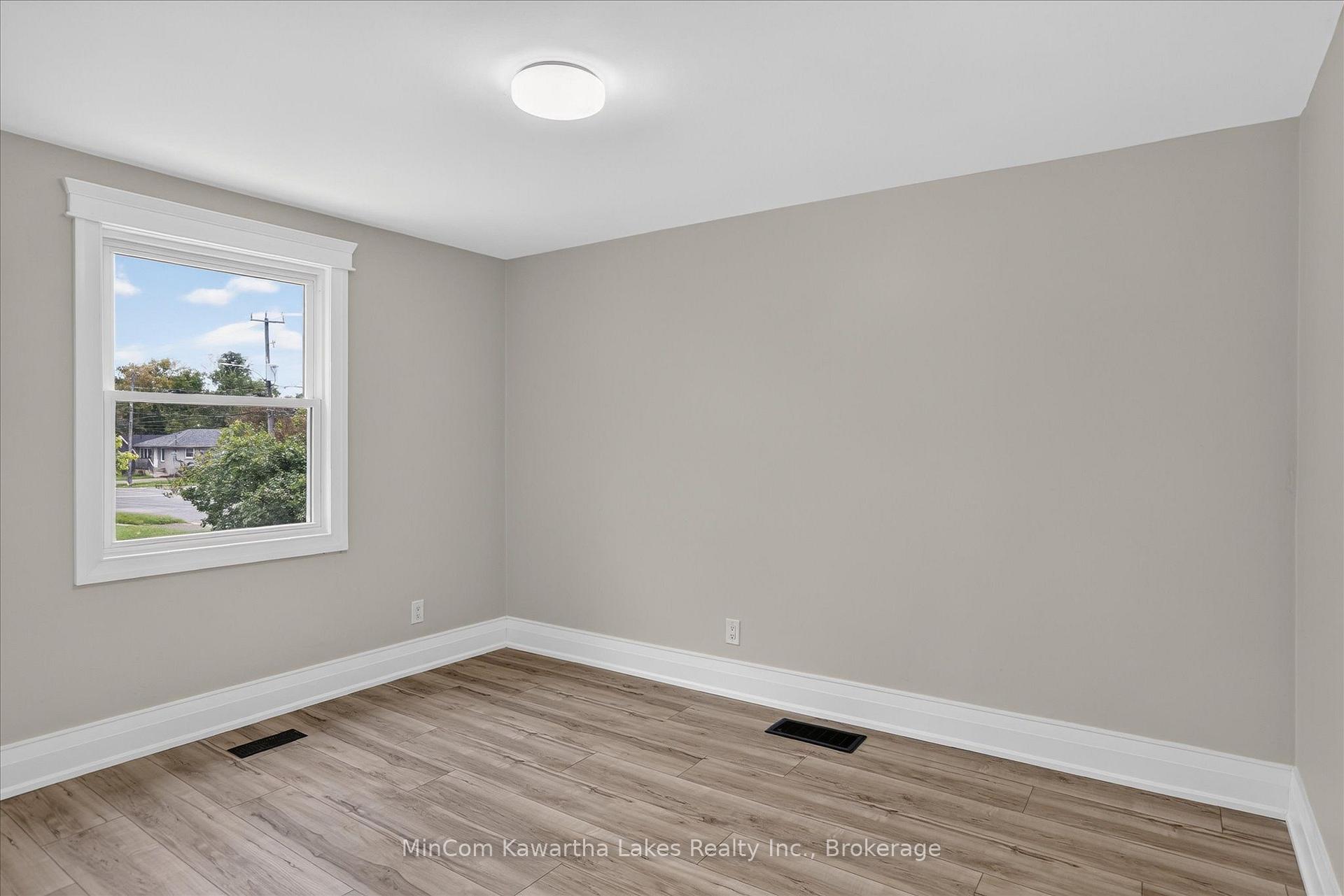 Photo 21 of 1028 Western Avenue, Peterborough, Otonabee Ward 1 — HOMEH