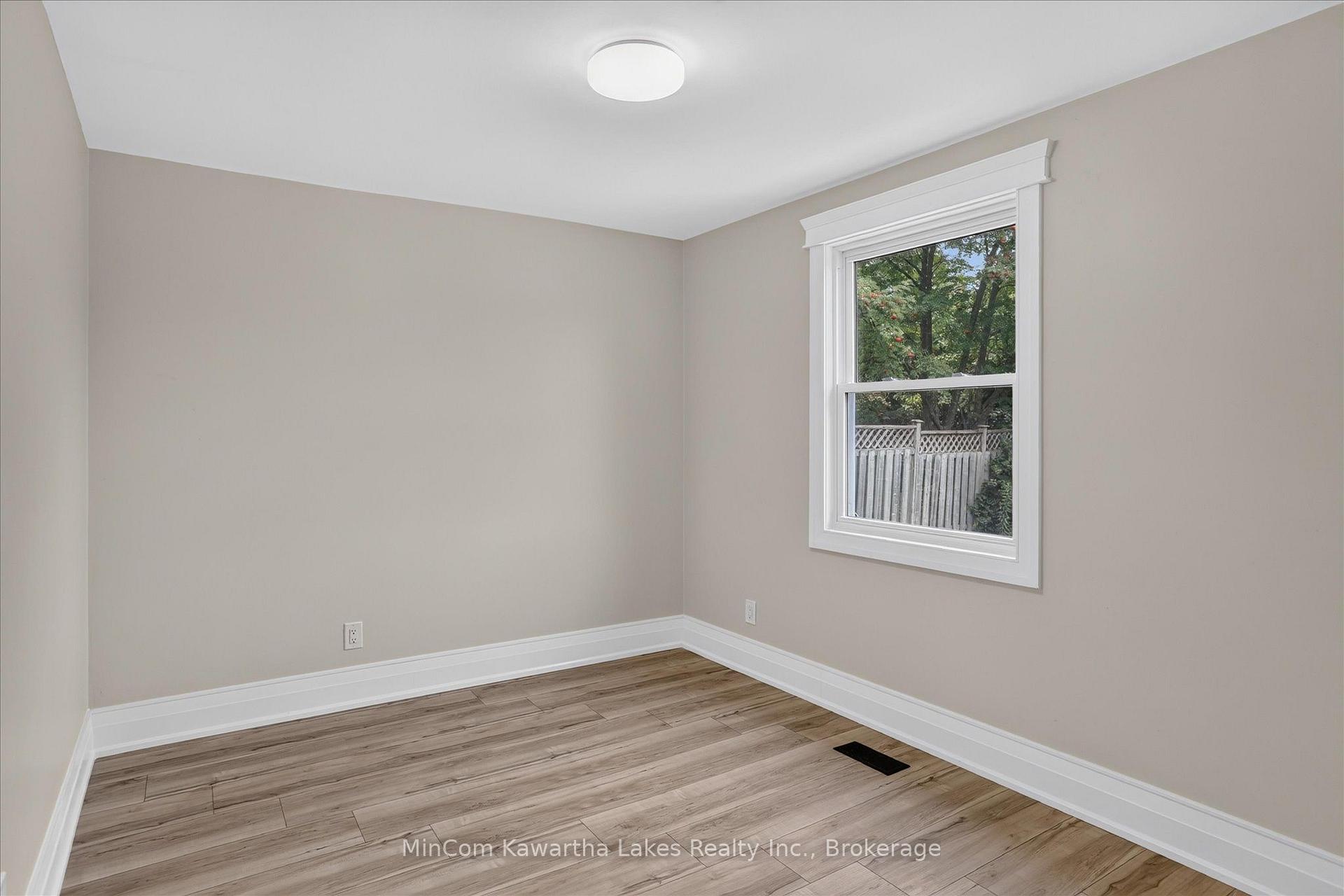 Photo 28 of 1028 Western Avenue, Peterborough, Otonabee Ward 1 — HOMEH