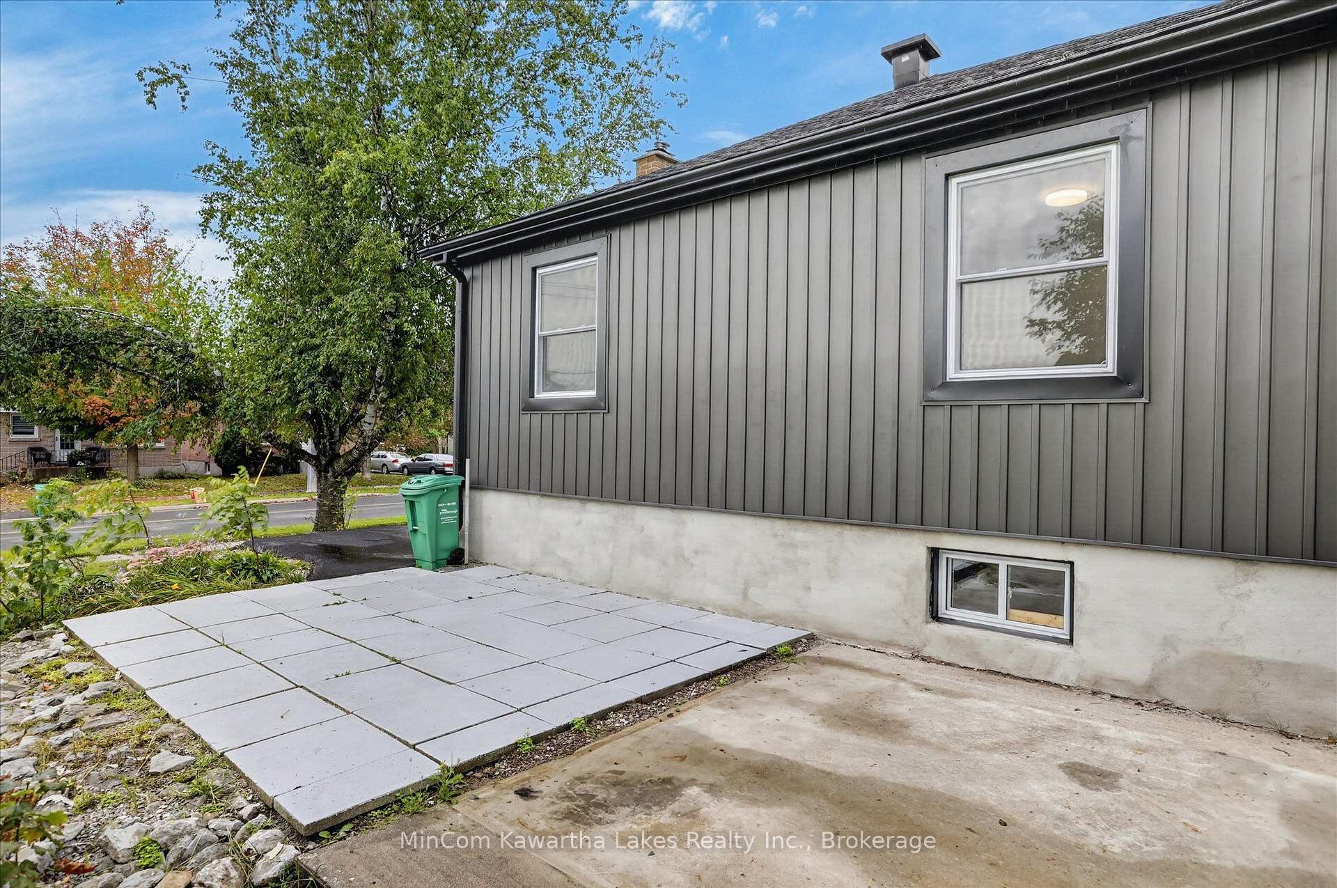 Photo 45 of 1028 Western Avenue, Peterborough, Otonabee Ward 1 — HOMEH
