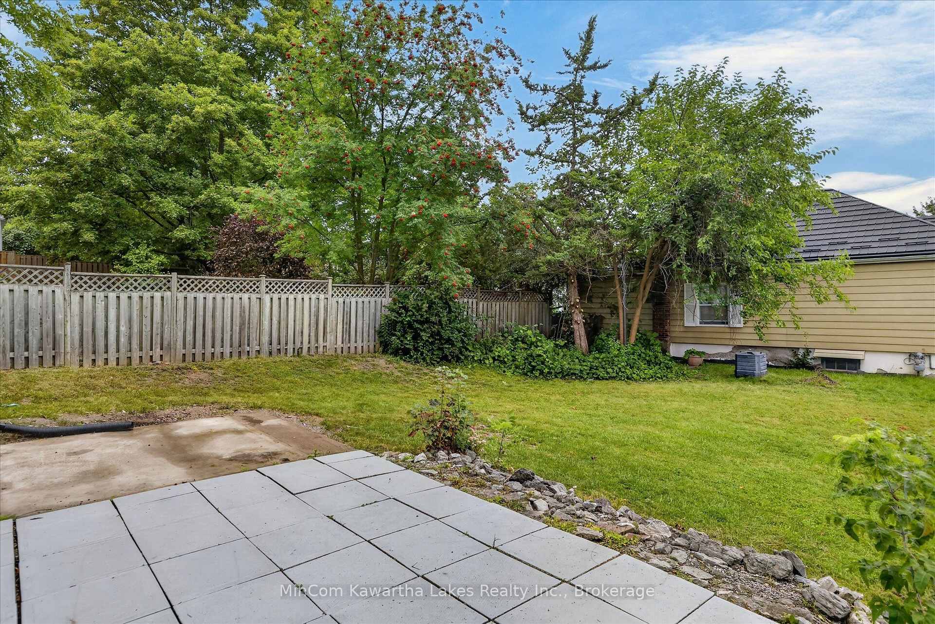 Photo 47 of 1028 Western Avenue, Peterborough, Otonabee Ward 1 — HOMEH