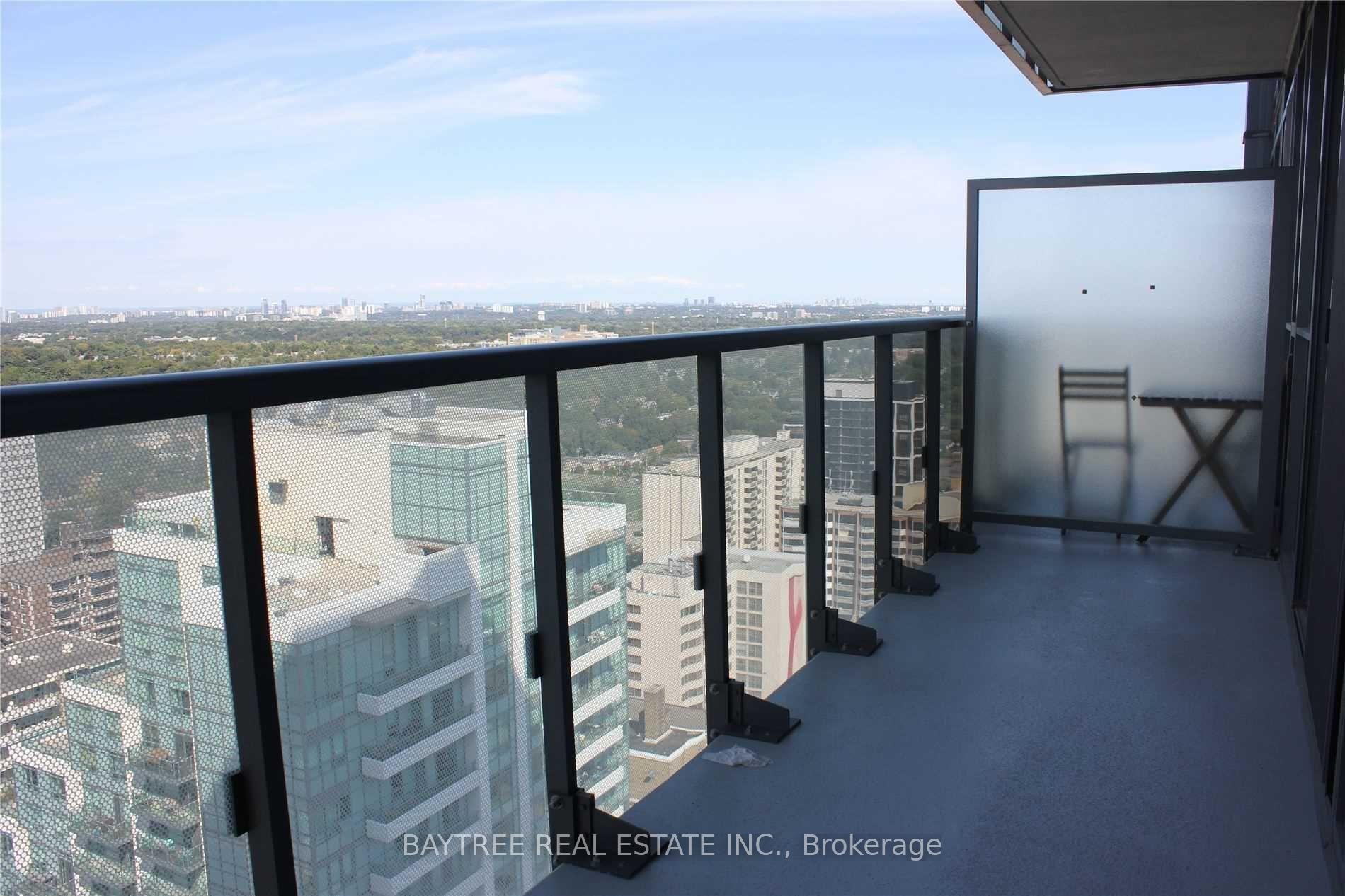 Photo 13 of Unit 2702, 125 Redpath Avenue, Toronto, Mount Pleasant West — HOMEH