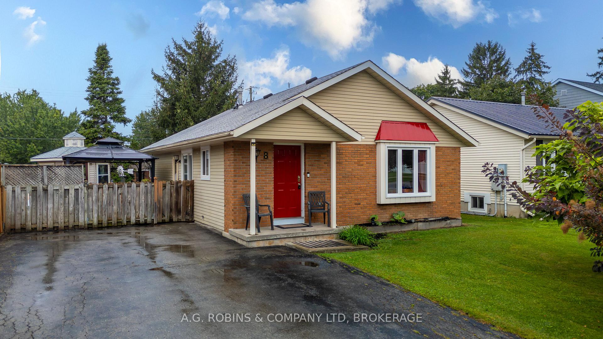 Photo 1 of 8 Abbott Lane, Haldimand — HOMEH