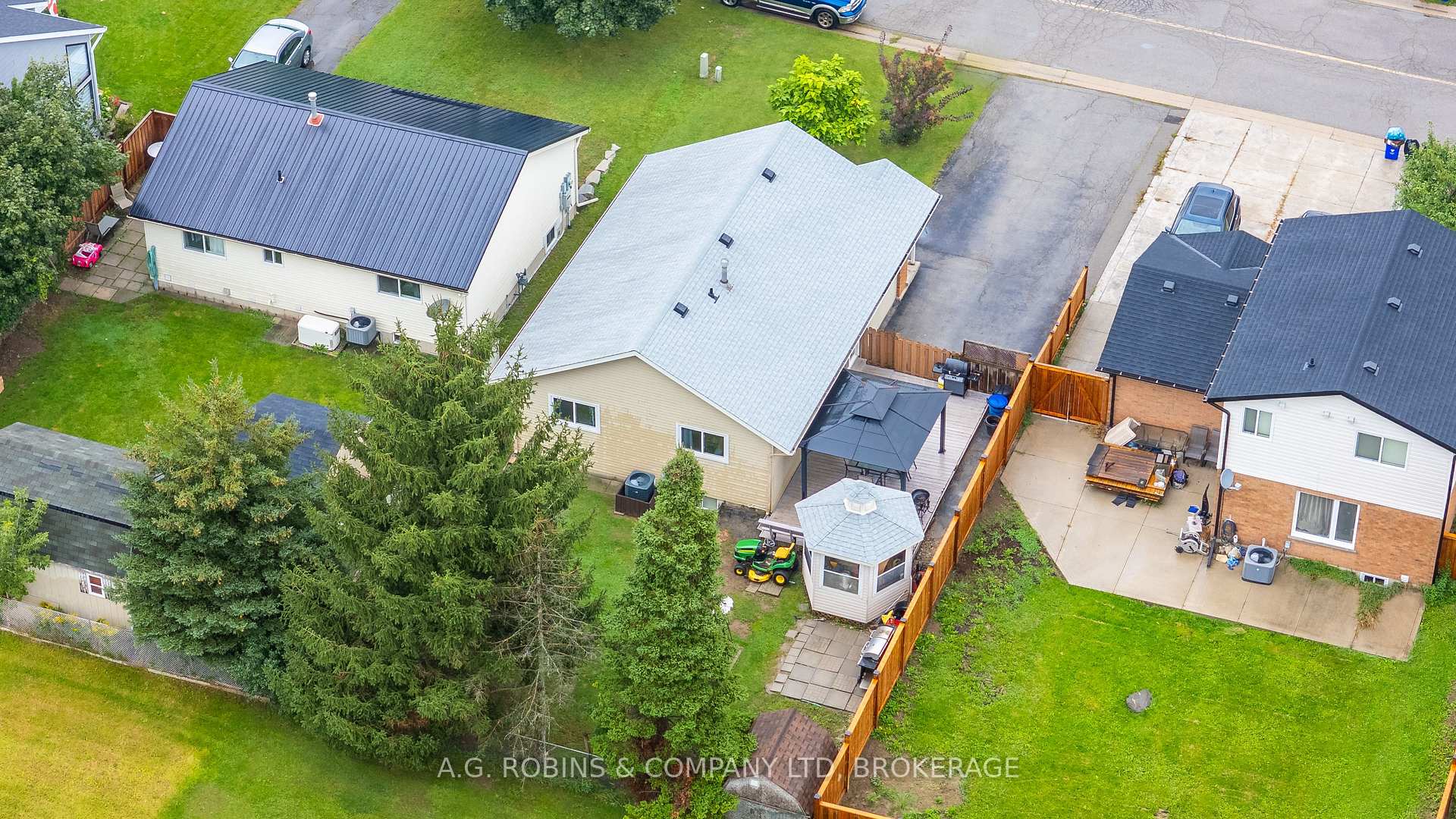 Photo 42 of 8 Abbott Lane, Haldimand — HOMEH