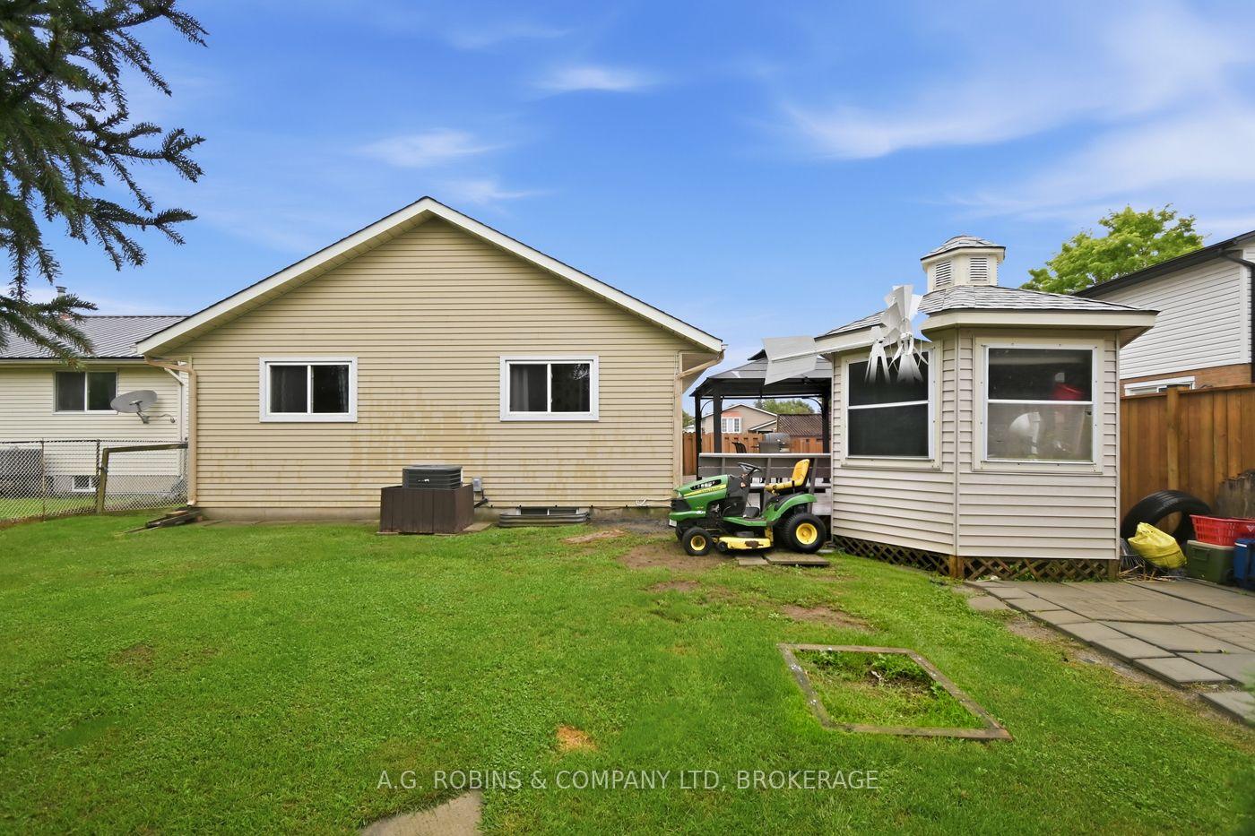 Photo 47 of 8 Abbott Lane, Haldimand — HOMEH