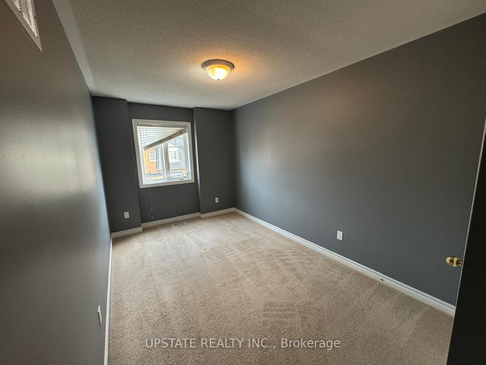 Photo 8 of 29 Magdalene Crescent, Brampton, Heart Lake East — HOMEH