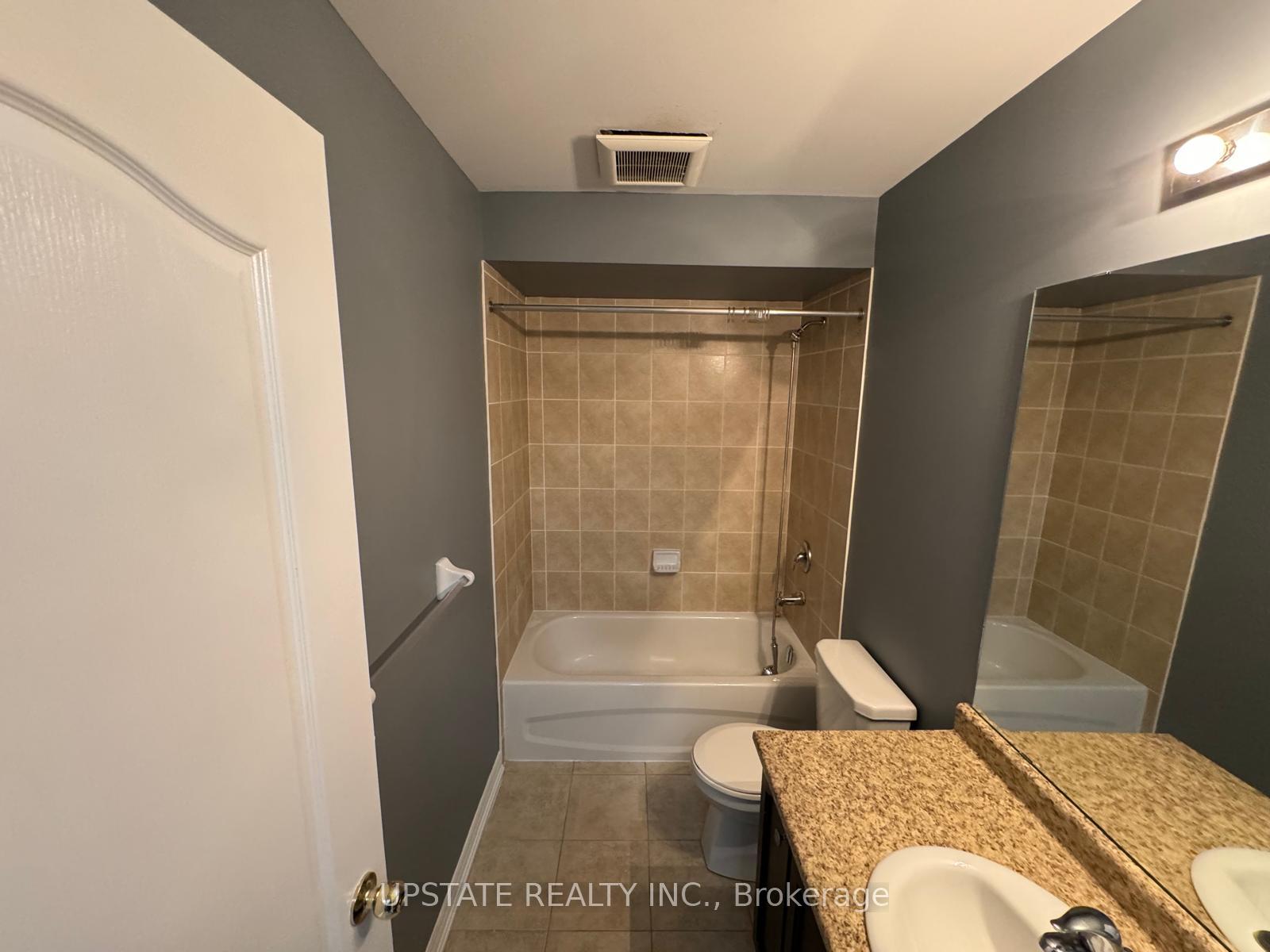 Photo 13 of 29 Magdalene Crescent, Brampton, Heart Lake East — HOMEH