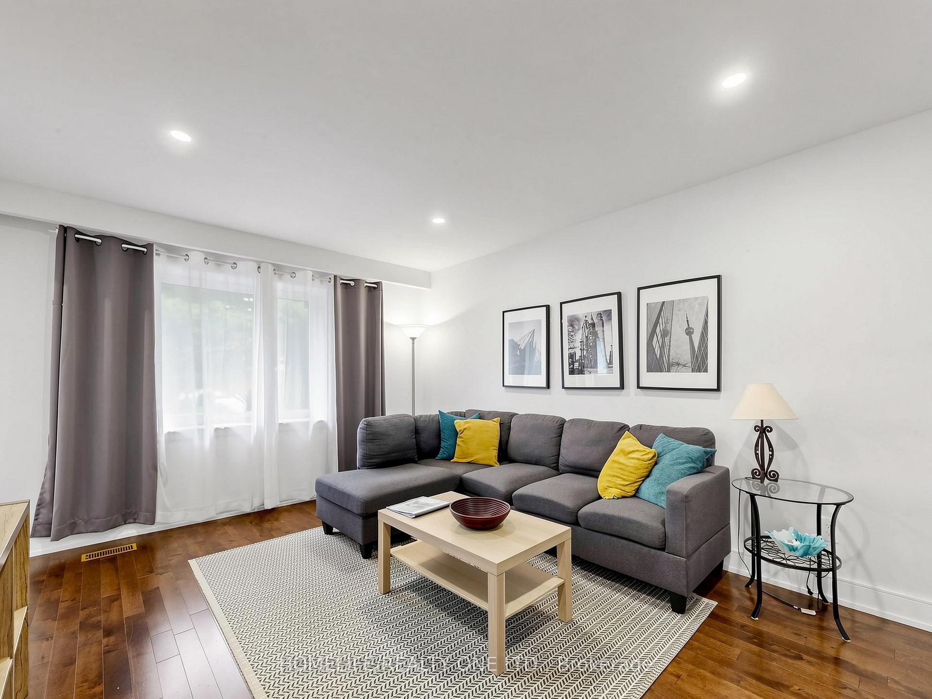 Photo 7 of 168 Wincott Drive, Etobicoke, Willowridge-Martingrove-Richview — HOMEH