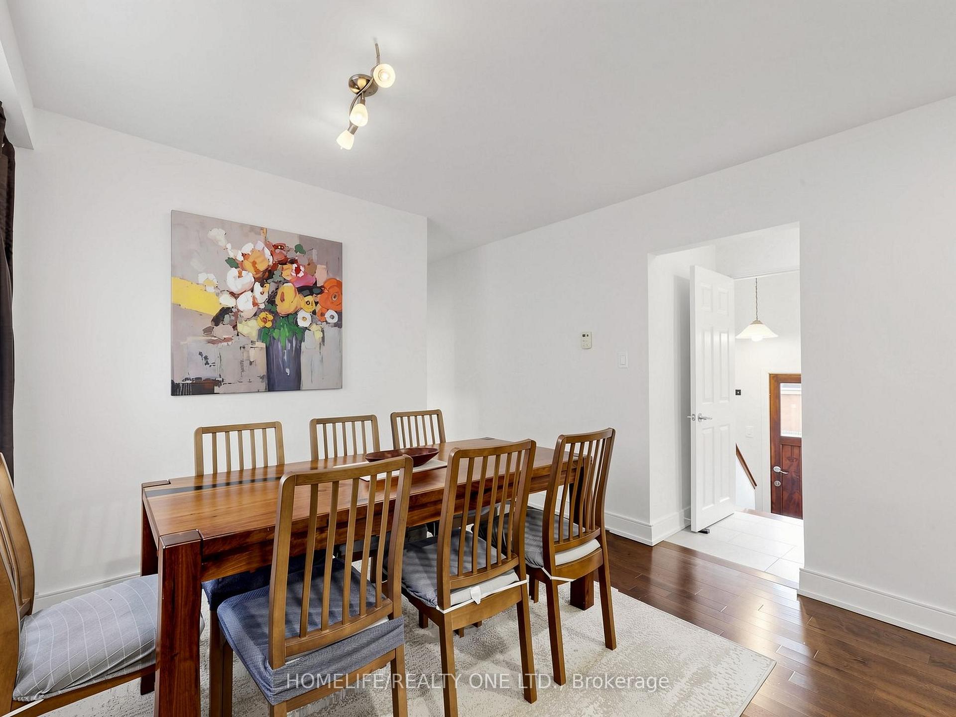 Photo 11 of 168 Wincott Drive, Etobicoke, Willowridge-Martingrove-Richview — HOMEH